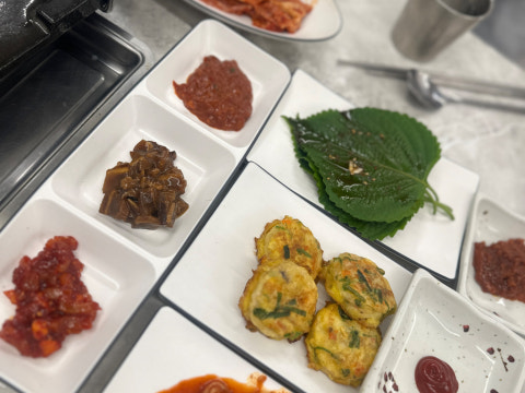 흑돼지와 한우 사진 4
