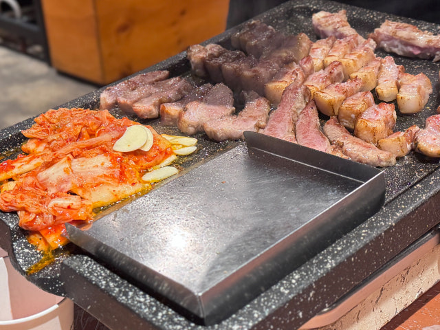 Hanamdwaejijip Daechieunma店 写真 5