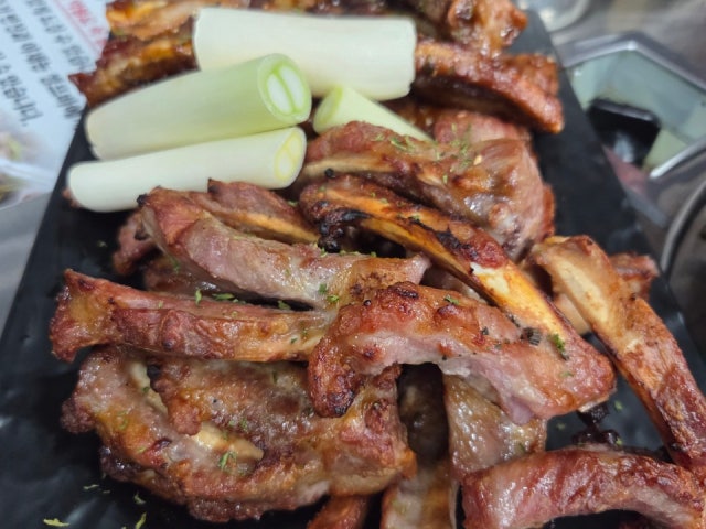 Suamgol Jjokgalbimaeul Changwonsinchon店 照片 4