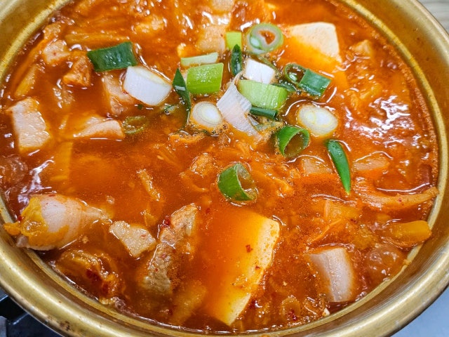 Sinseongjeongyuksikdang&gimchijjigaejeonmunjeom 照片 5