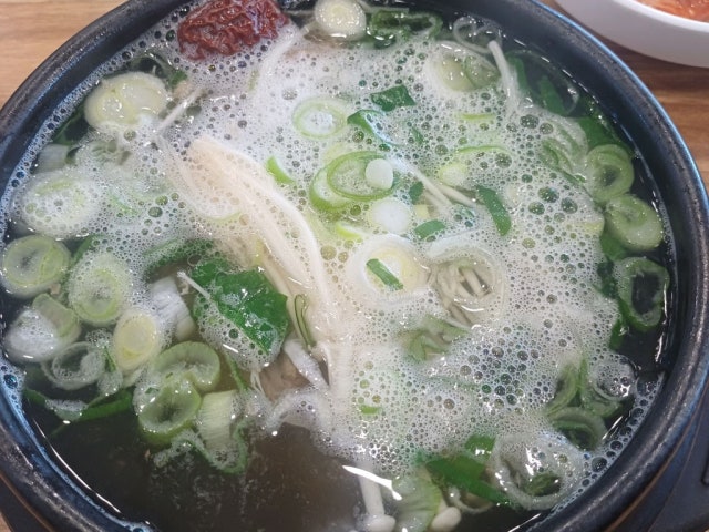 Yukjanggalbi Suwondangsu店 写真 5