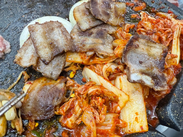Dwaejinesamgyeopsal Photos 6