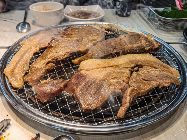 Myeongryunjinsagalbi Incheonmansu店 写真 6