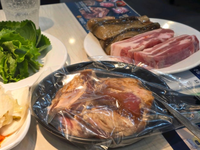 Myeongryunjinsagalbi Gunja店 照片 5