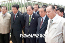 농업회사법인 영진하이덕스(주) | 김영진 농림부 장관 친환경농업 예정지 방문