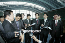 열린우리당 잠원동 실내테니스장 현장조사