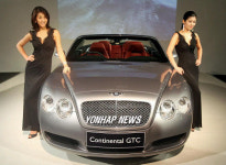 아시아 최초로 선보이는 벤틀리 컨티넨털 GTC