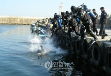 동해해경, 강릉 안인항에서 정화활동