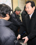 흥진인력사무소 | 인력시장 방문한 민주당 정세균 대표