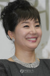 오미희 헤어샾 | 밝게 웃는 오미희