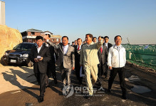 (주)옥수기건 | 이재오 권익위원장 옥수동 재개발현장 방문