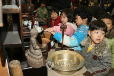 서울풍물시장 주말 풍물견학코스 운영
