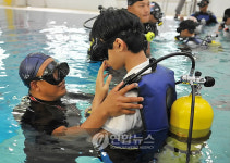 왜목잠수캠프 | 잠수훈련 실습하는 중고교생