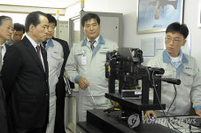 (주)대우에스티문막지점 | 방위사업청장, S&T대우 방문