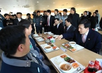 신아에스비매점 | 신아에스비 방문한 이채필 장관