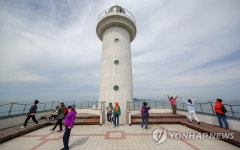 이곳이 태안 옹도 유인등대