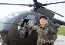 국군복지단공사지구대 | 시민 생명 구한 CCTV 속 남성은 '군인'