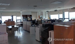 텅 빈 강릉시청 균형발전과 사무실