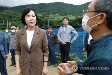 양구군 고충 민원현장 방문한 전현희 위원장
