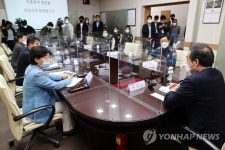 서울경찰청 기동본부 찾은 이낙연 대표