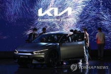 기아, 'EV6 언플러그드 그라운드 성수' 개관