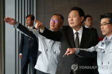 기아 오토랜드 화성 차체프레스식당 | 기아 오토랜드 화성 방문한 윤석열 대통령