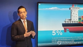 한화 김동관, 다보스포럼서 '무탄소 추진 가스운반선' 제시