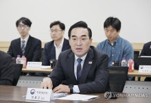 박홍근 기획예산처 장관, 국산 태양광 패널 제조업체 현장방문 및 간담회