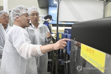 (유)화승식품유통 | 이형일 차관, 수입란 포장·유통업체 현장 방문