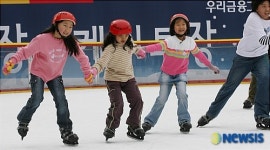 김영문스케이트스쿨 | 스케이트 즐기는 삼총사
