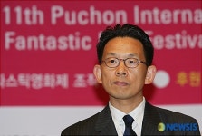 (주)진지한상 9학년데이케어센터 | 진지한 모습의 부천국제판타스틱영화제 한상준 집행위원장