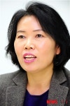 갤러리아센터시티김영희 | 인터뷰하는 김영희