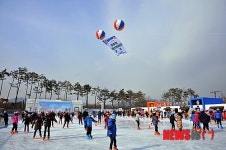 성남 스케이트·눈썰매장 개장 첫날 4000명 몰려