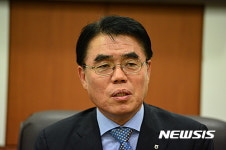 농협필름함안· | 이성환 NH농협 함안군지부장…"함안수박 명성 계속 이어갈 것"
