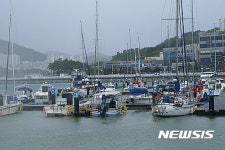 웅천동 재해문자전광판 | 여수웅천요트마리나, 태풍 피해 정박한 요트