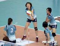 김연심헤어플러스 | 리시브하는 김연심