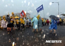 제주 동부·남부 호우경보··· 시간당 80㎜ 강한 비