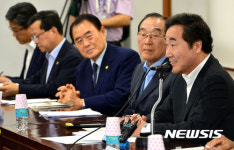 이낙연 총리 이북5도청 방문