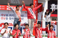 에바코(양산지사) | 양산 유세 현장 찾은 김태호 경남도지사 후보