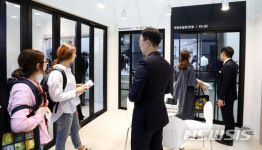 '우리집에 어울리는 도어는?'