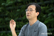에스큐브라운지센터 | 뉴시스와 인터뷰하는 '에스큐그리고' 이종화 대표