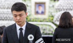 (주)청파의료재단수원중앙병원장 | 고(故) 윤한덕 중앙응급의료센터장 영결식