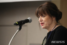 '여성의 권리, 세계평화 그리고 사회운동' 강연