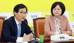 변호사노희정법률사무소 | 발언하는 노희범 변호사