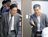 중소기업연구원 방문한 양정철 원장