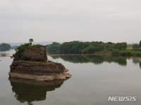경남 의령 솥바위