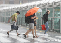 제주, 밤 사이 산지 중심 큰 비 예고…"피해 유의"