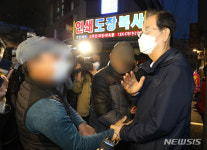 (유)한덕건설 - 14426 | 건설근로자들 격려하는 한덕수 총리