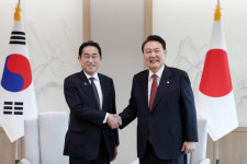한일 정상 소인수 회담