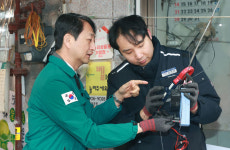 안덕근 산업부 장관 '통인시장 점포 전기설비 안전점검'